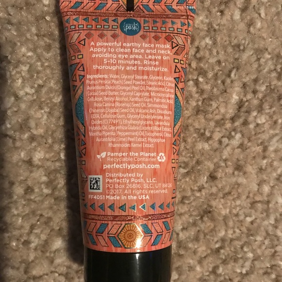 Perfectly Posh - Picture 2 of 2